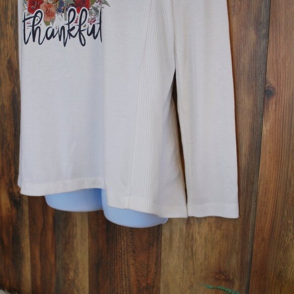 Modern Canvas Women's White Thankful Sweater M - Picture 2 of 5